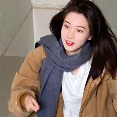 亿万富女